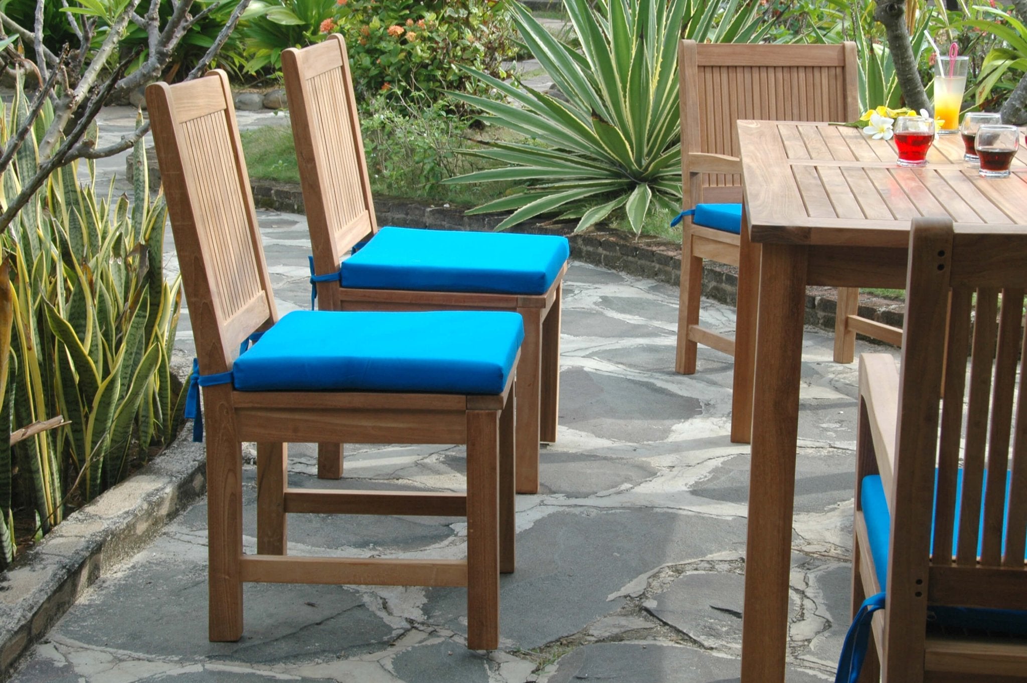 Montage Chester 7 - pc Set – () by Chapman Collection