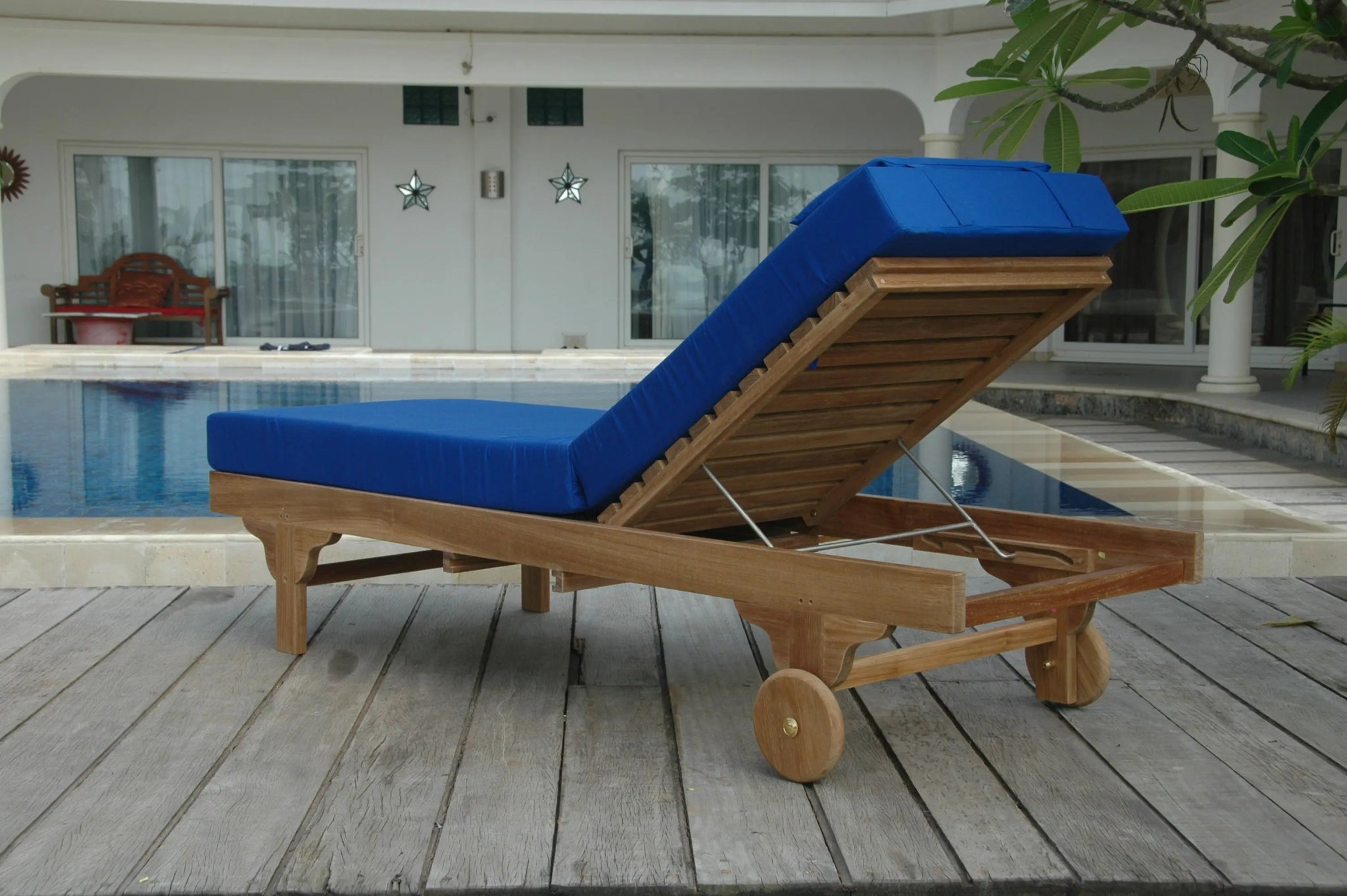 Capri New Sun Lounger – Teak Daybed (No Cushion) by Anderson Teak