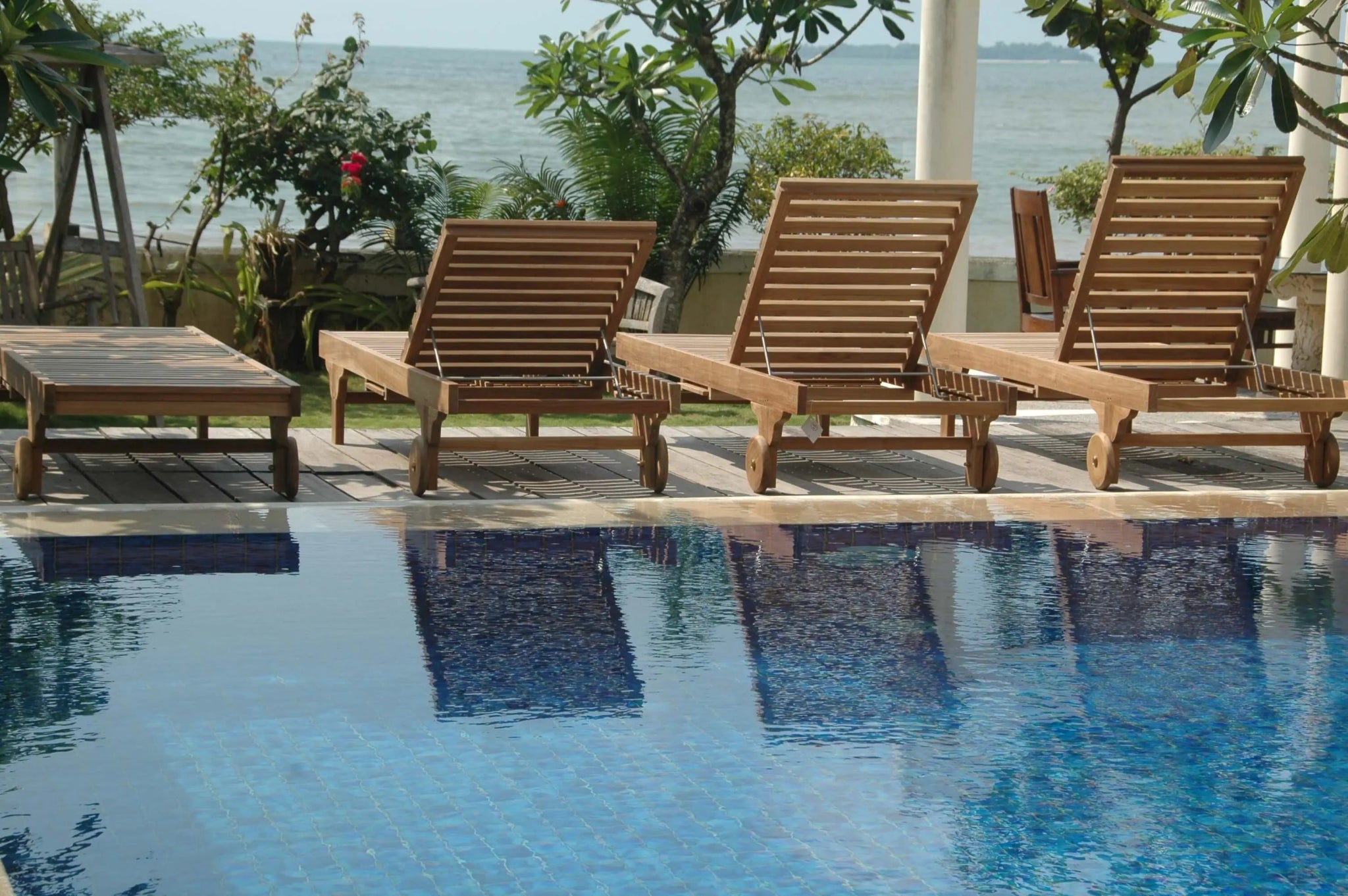Capri Sun Lounger Set – Teak Daybed (No Cushion) by Anderson Teak