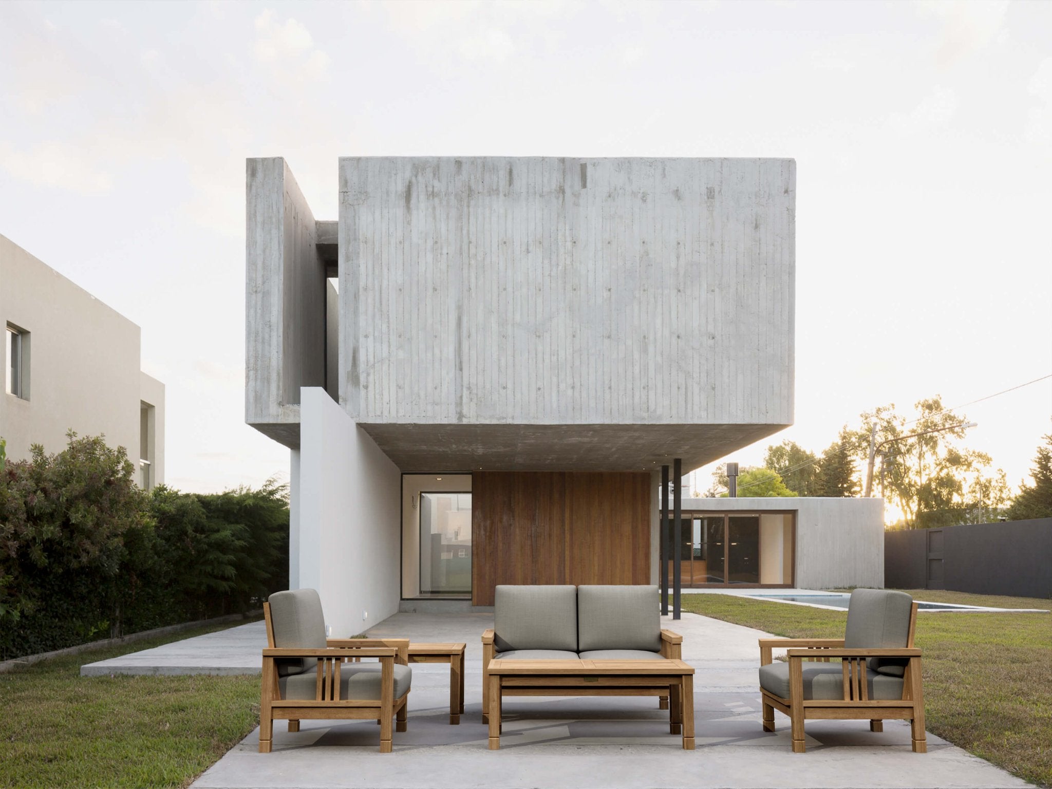 SouthBay Deep Seating Set – () by Chapman Collection