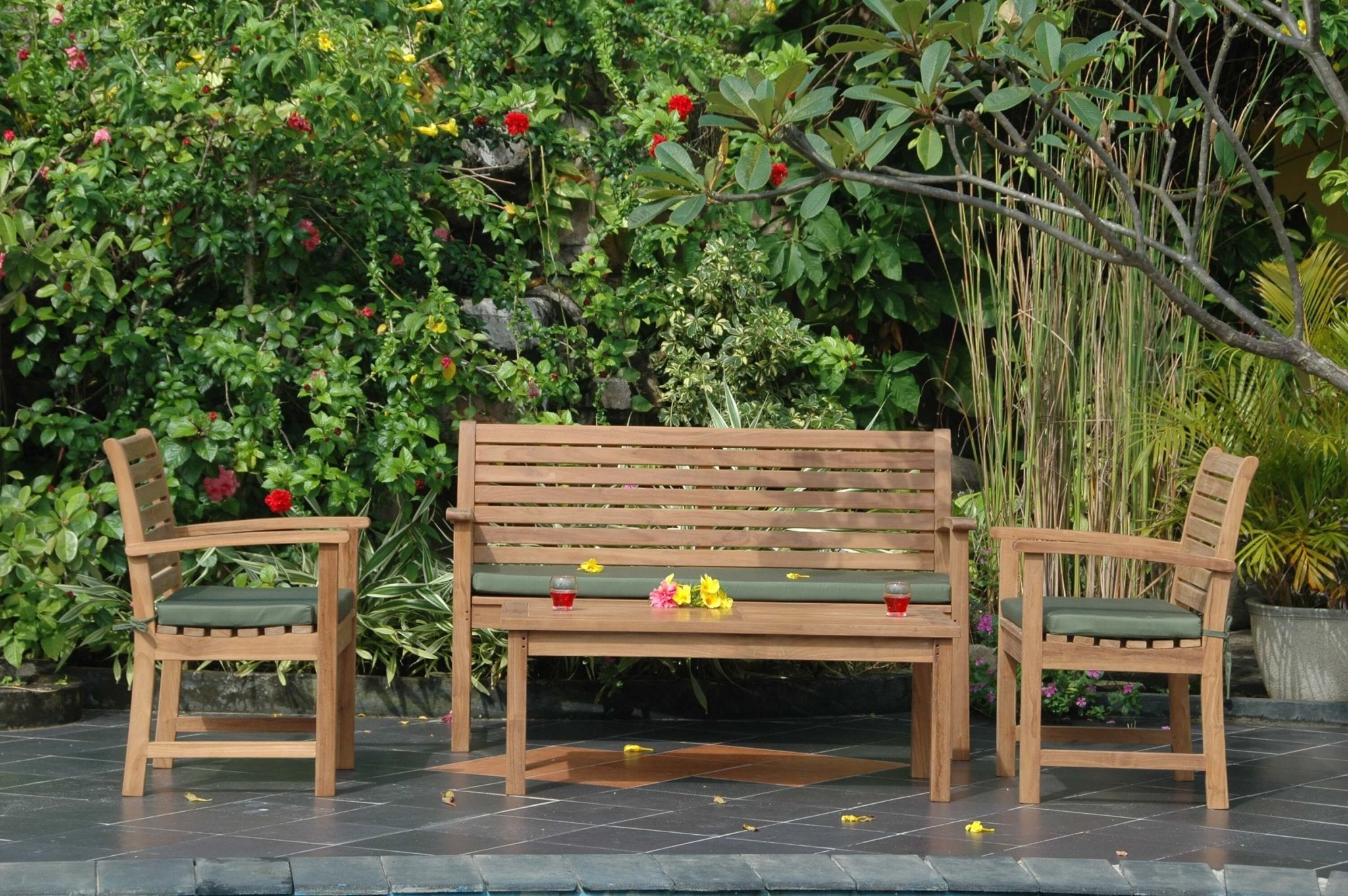 Victoria Conversation Set – () by Chapman Collection
