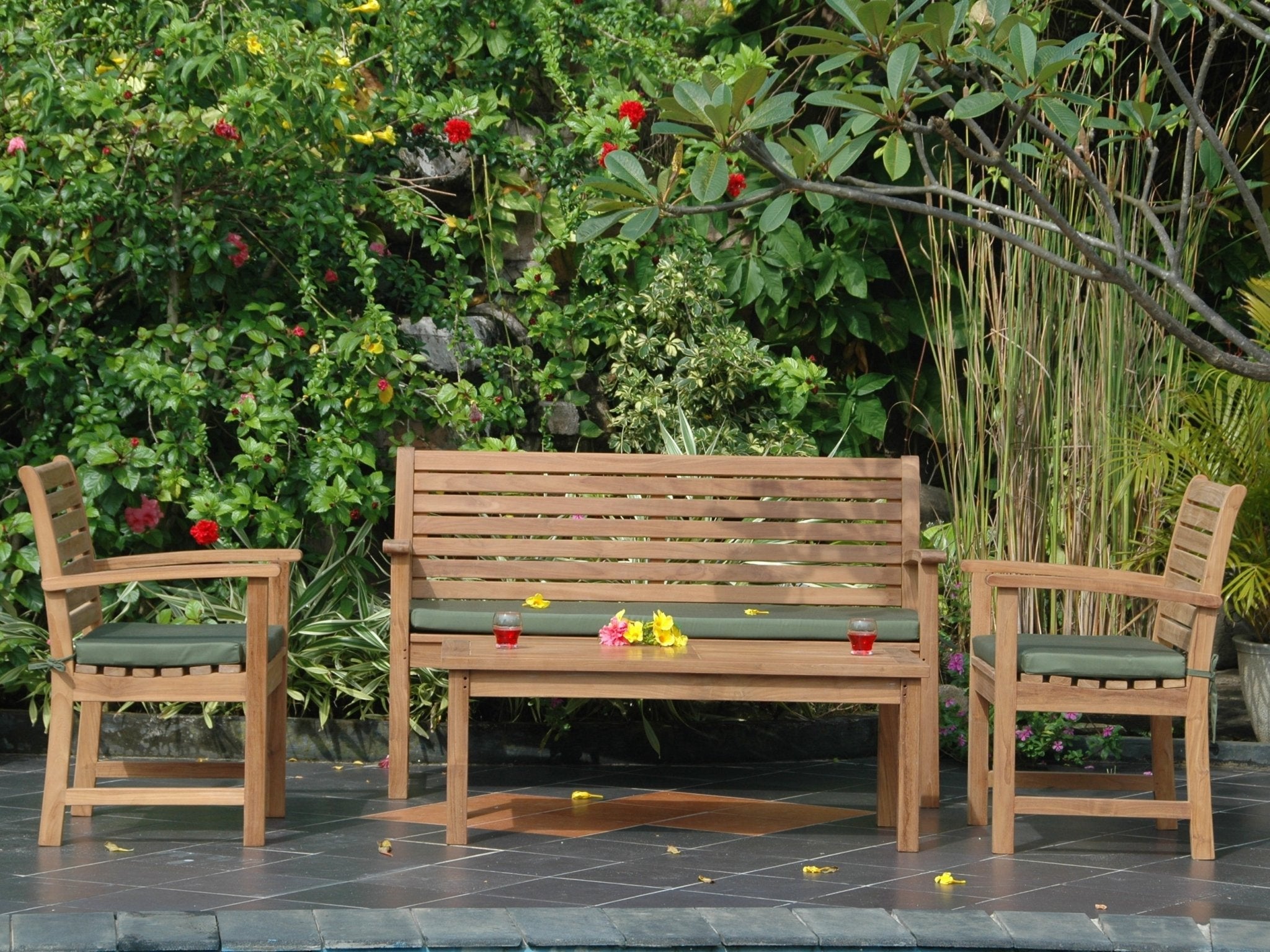 Victoria Conversation Set – () by Chapman Collection